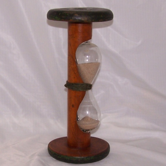 Antique Sand Hourglass Made From Wooden Industrial Style Bobbin - Picture 2 of 7
